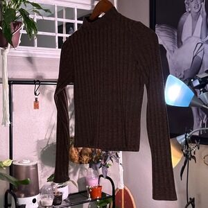Livi by Olivia Rae Ribbed Mock Neck‎ Crop Top | Stretch Knit | Size M